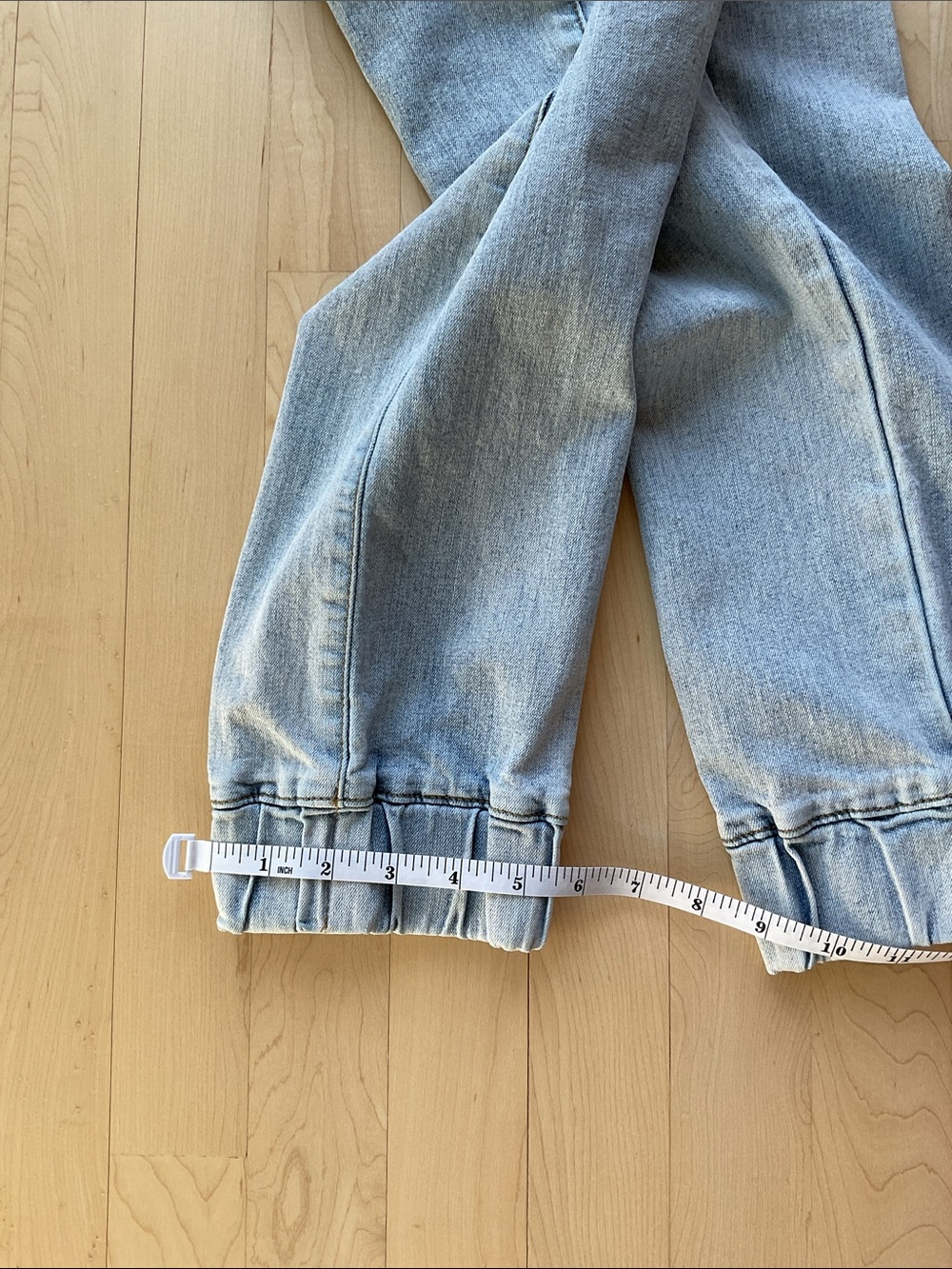 Almost Famous Jogger Style Jeans - Picture 9 of 9